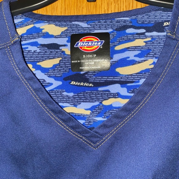 Uniform - Picture 2 of 4